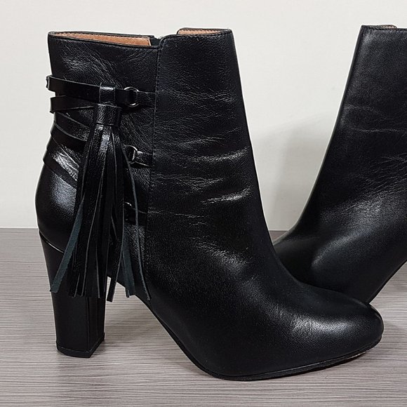 Halogen 'Sadee' Lace-Up Almond Toe Black Leather Bootie, Womens Size 8 M - Picture 7 of 9